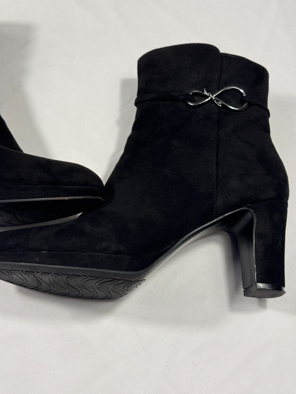 Impo Vernie Memory Foam Black Suede Heeled Ankle Boots size 10M